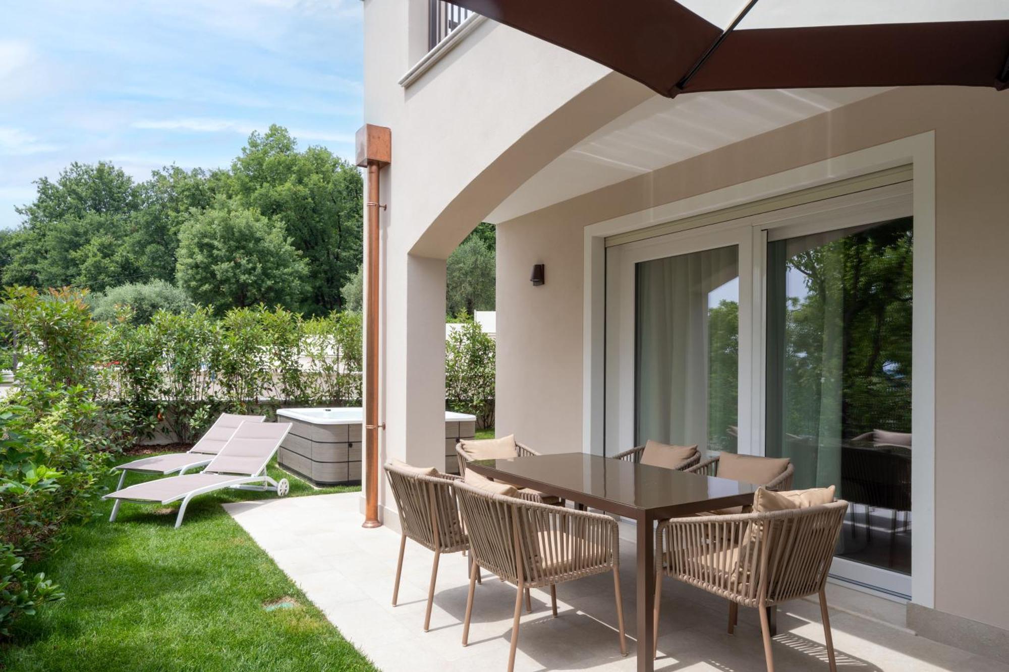 Villa Silvia Apartments San Felice del Benaco Kültér fotó