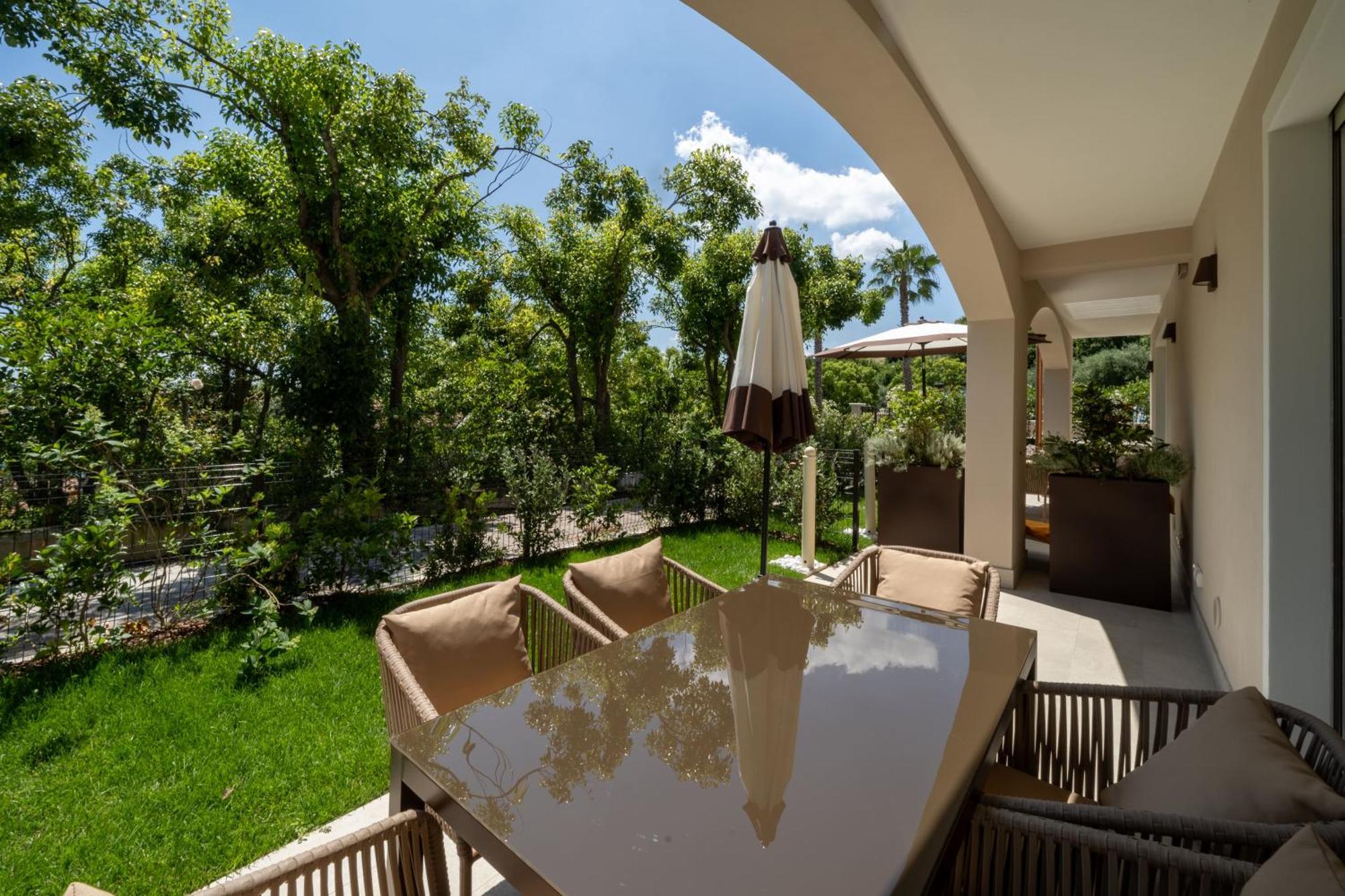 Villa Silvia Apartments San Felice del Benaco Kültér fotó