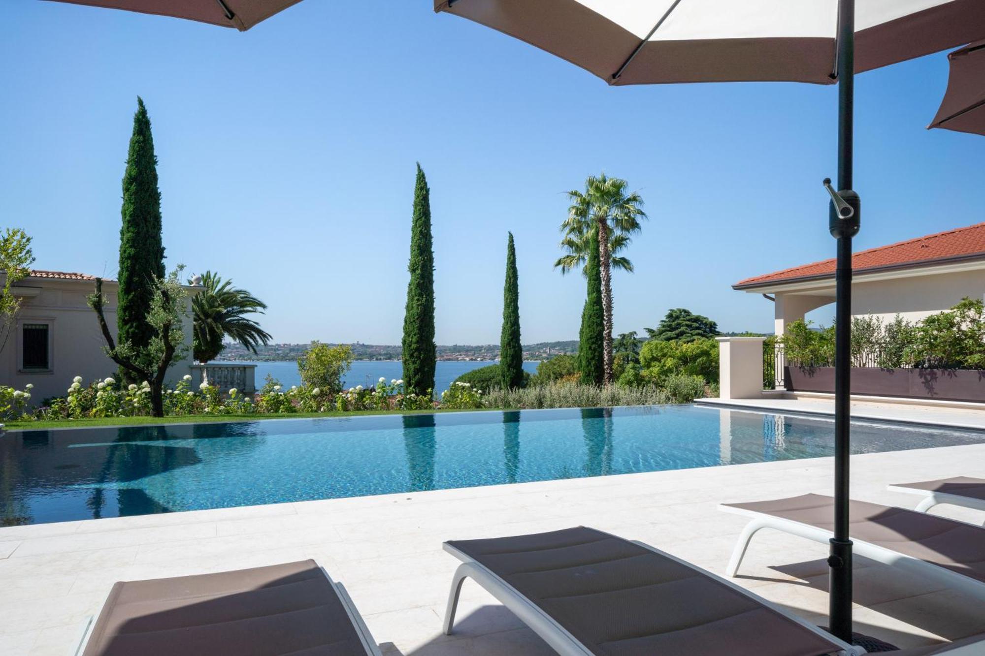 Villa Silvia Apartments San Felice del Benaco Kültér fotó