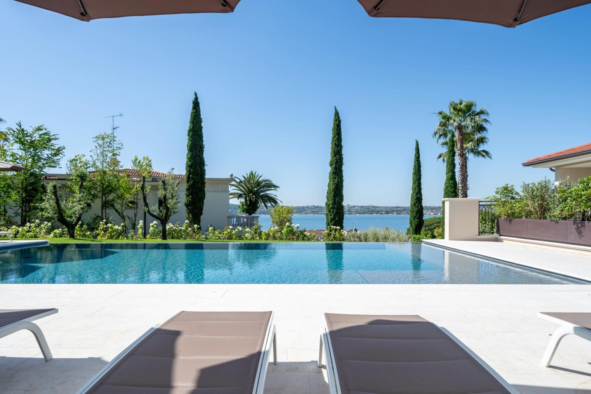 Villa Silvia Apartments San Felice del Benaco Kültér fotó