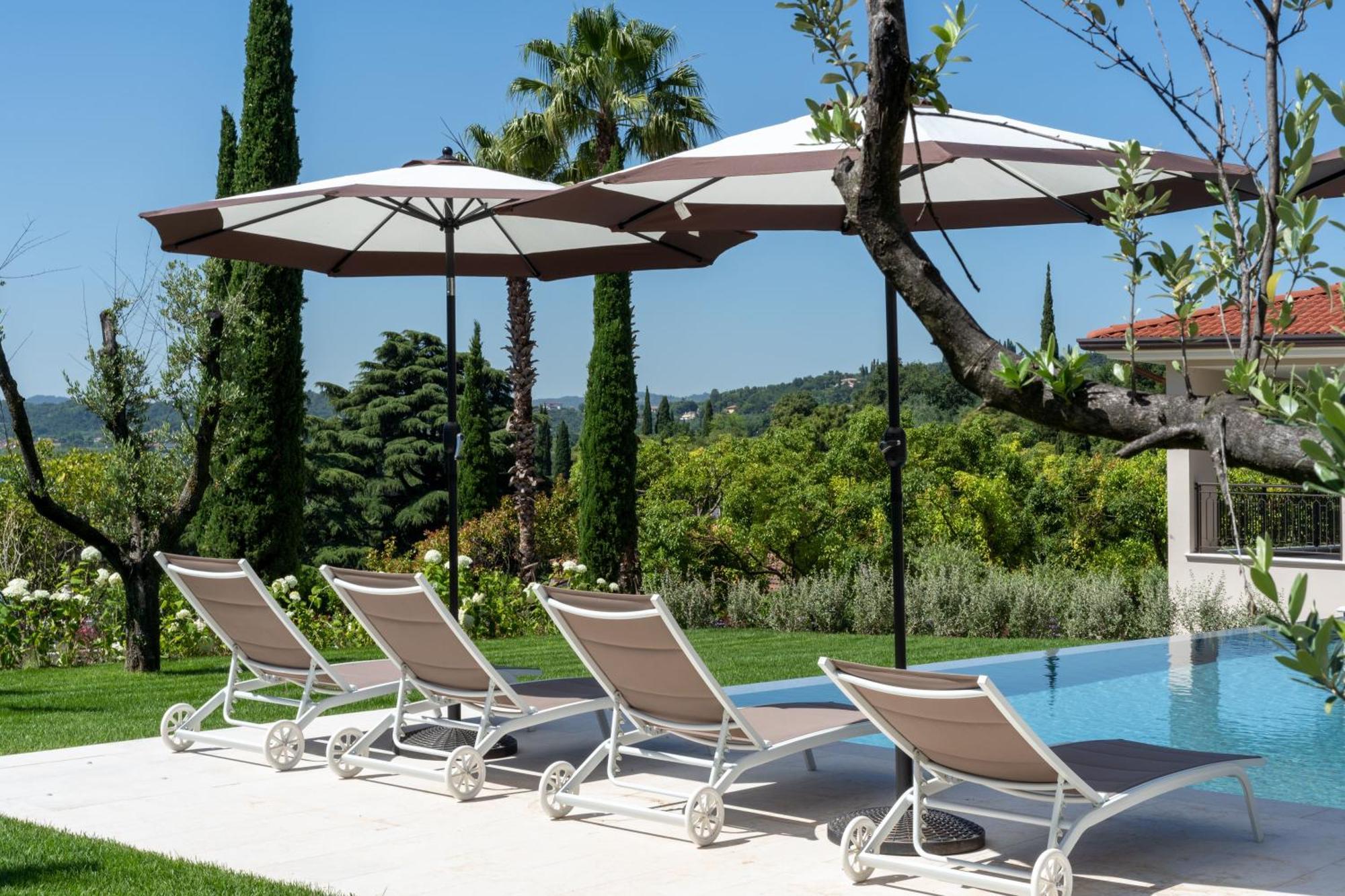 Villa Silvia Apartments San Felice del Benaco Kültér fotó